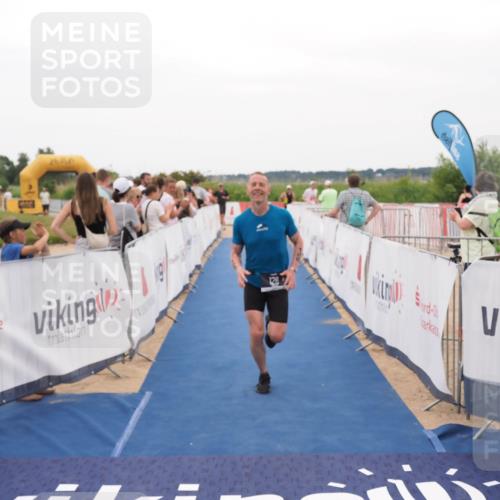 22.06.2025 - Viking Triathlon MichiJ http://msf.ph/oto/8131000 22.06.2025 15:34:54 Ziel 128 meine-sportfotos.de