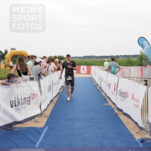22.06.2025 - Viking Triathlon MichiJ http://msf.ph/oto/8131054 22.06.2025 15:35:03 Ziel 134 meine-sportfotos.de