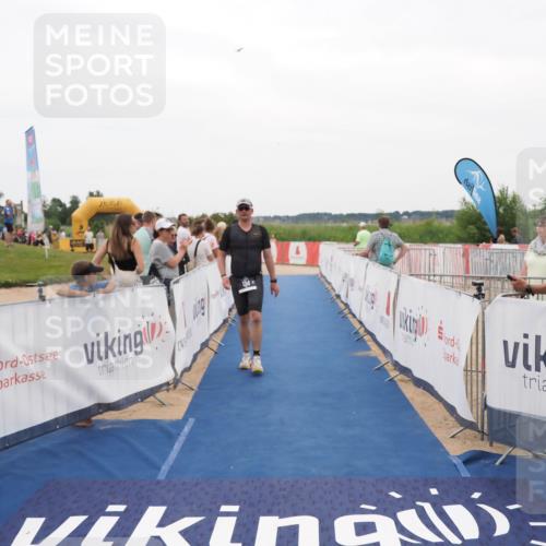 22.06.2025 - Viking Triathlon MichiJ http://msf.ph/oto/8131063 22.06.2025 15:35:04 Ziel 134 meine-sportfotos.de