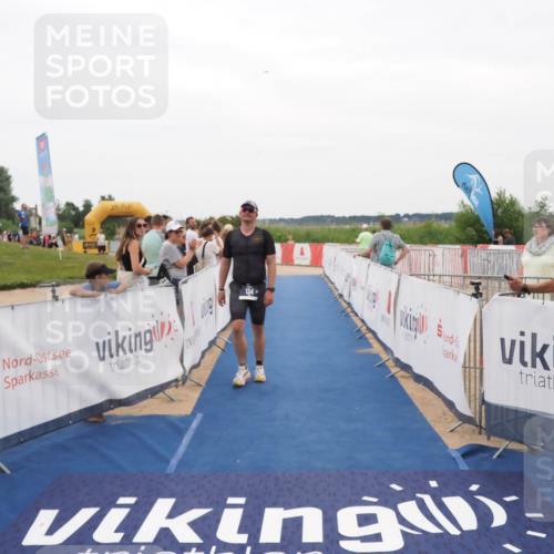 22.06.2025 - Viking Triathlon MichiJ http://msf.ph/oto/8131067 22.06.2025 15:35:05 Ziel 134, 553 meine-sportfotos.de