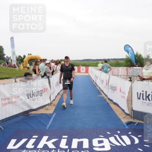 22.06.2025 - Viking Triathlon MichiJ http://msf.ph/oto/8131068 22.06.2025 15:35:05 Ziel 134, 553 meine-sportfotos.de