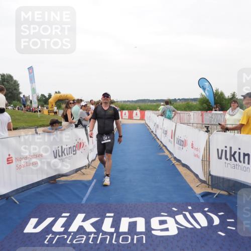 22.06.2025 - Viking Triathlon MichiJ http://msf.ph/oto/8131074 22.06.2025 15:35:05 Ziel 134, 553 meine-sportfotos.de