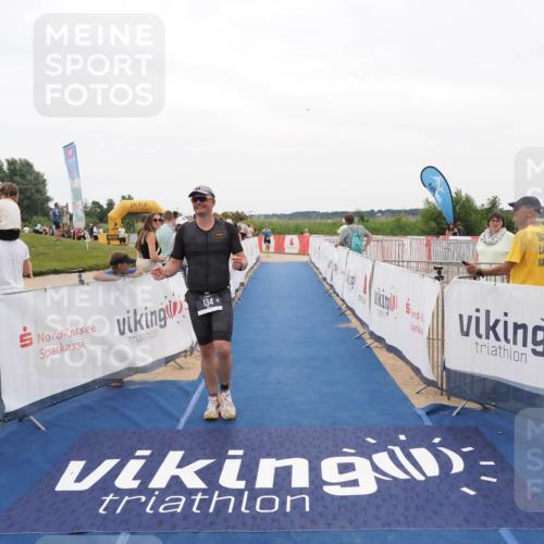 22.06.2025 - Viking Triathlon MichiJ http://msf.ph/oto/8131080 22.06.2025 15:35:06 Ziel 134, 553 meine-sportfotos.de
