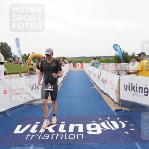 22.06.2025 - Viking Triathlon MichiJ http://msf.ph/oto/8131085 22.06.2025 15:35:07 Ziel 134, 553 meine-sportfotos.de