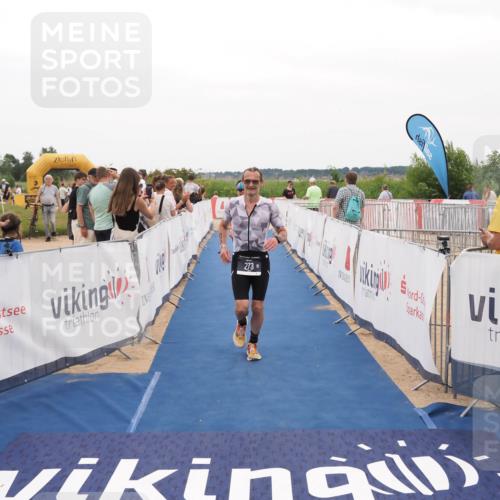 22.06.2025 - Viking Triathlon MichiJ http://msf.ph/oto/8131132 22.06.2025 15:35:20 Ziel 273, 324 meine-sportfotos.de