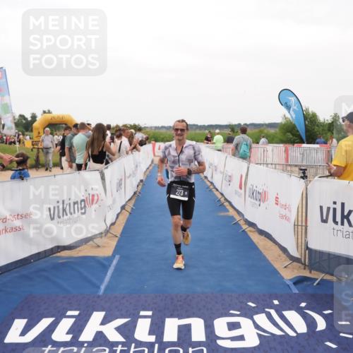 22.06.2025 - Viking Triathlon MichiJ http://msf.ph/oto/8131134 22.06.2025 15:35:20 Ziel 273, 324 meine-sportfotos.de
