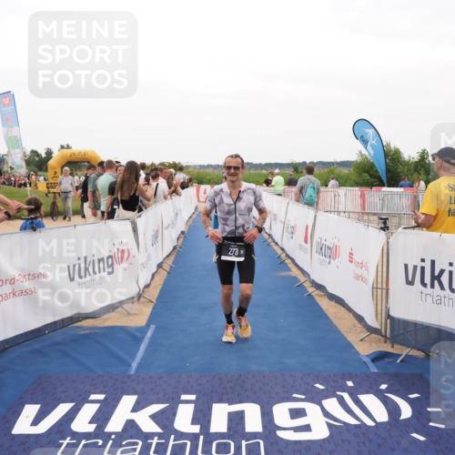 22.06.2025 - Viking Triathlon MichiJ http://msf.ph/oto/8131135 22.06.2025 15:35:20 Ziel 273, 324 meine-sportfotos.de