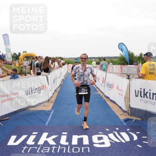 22.06.2025 - Viking Triathlon MichiJ http://msf.ph/oto/8131137 22.06.2025 15:35:20 Ziel 273, 324 meine-sportfotos.de
