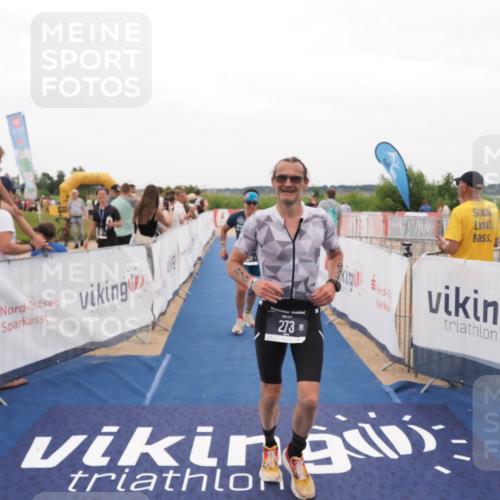22.06.2025 - Viking Triathlon MichiJ http://msf.ph/oto/8131141 22.06.2025 15:35:21 Ziel 273, 324 meine-sportfotos.de