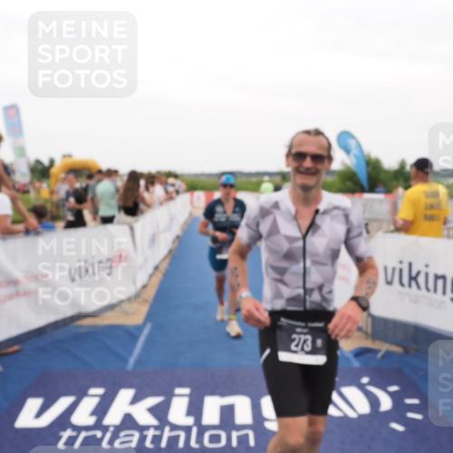 22.06.2025 - Viking Triathlon MichiJ http://msf.ph/oto/8131144 22.06.2025 15:35:21 Ziel 273, 324 meine-sportfotos.de