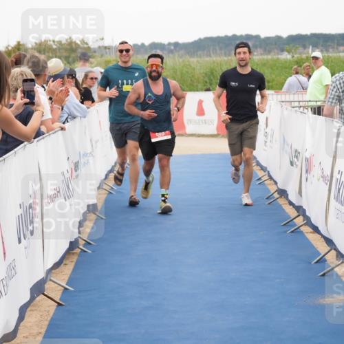 22.06.2025 - Viking Triathlon MichiJ http://msf.ph/oto/8131151 22.06.2025 15:35:29 Ziel 609 meine-sportfotos.de