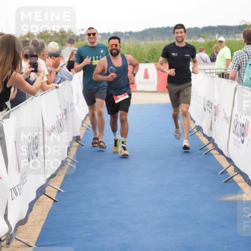 22.06.2025 - Viking Triathlon MichiJ http://msf.ph/oto/8131156 22.06.2025 15:35:30 Ziel 609 meine-sportfotos.de