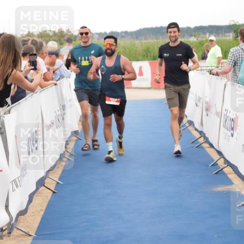 22.06.2025 - Viking Triathlon MichiJ http://msf.ph/oto/8131159 22.06.2025 15:35:30 Ziel 609 meine-sportfotos.de