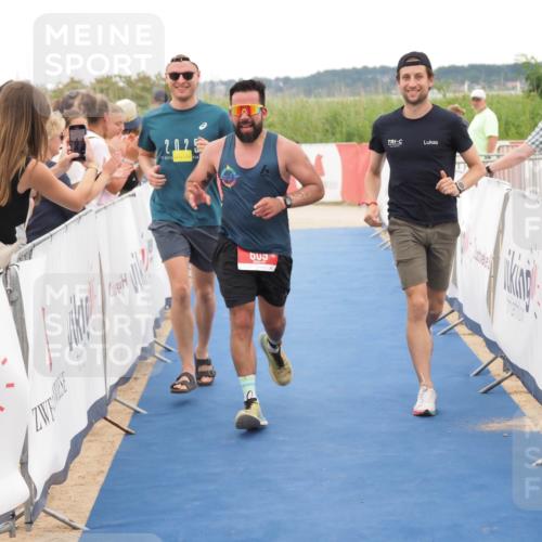 22.06.2025 - Viking Triathlon MichiJ http://msf.ph/oto/8131165 22.06.2025 15:35:31 Ziel 609 meine-sportfotos.de