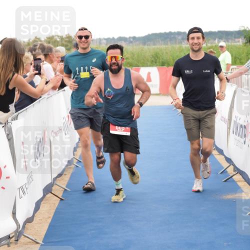 22.06.2025 - Viking Triathlon MichiJ http://msf.ph/oto/8131166 22.06.2025 15:35:31 Ziel 609 meine-sportfotos.de