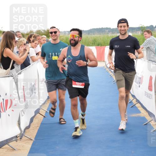 22.06.2025 - Viking Triathlon MichiJ http://msf.ph/oto/8131170 22.06.2025 15:35:32 Ziel 609 meine-sportfotos.de