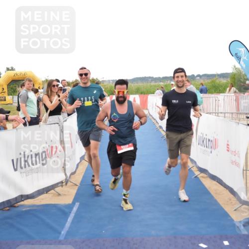 22.06.2025 - Viking Triathlon MichiJ http://msf.ph/oto/8131174 22.06.2025 15:35:32 Ziel 609 meine-sportfotos.de