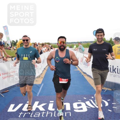 22.06.2025 - Viking Triathlon MichiJ http://msf.ph/oto/8131182 22.06.2025 15:35:33 Ziel 609 meine-sportfotos.de