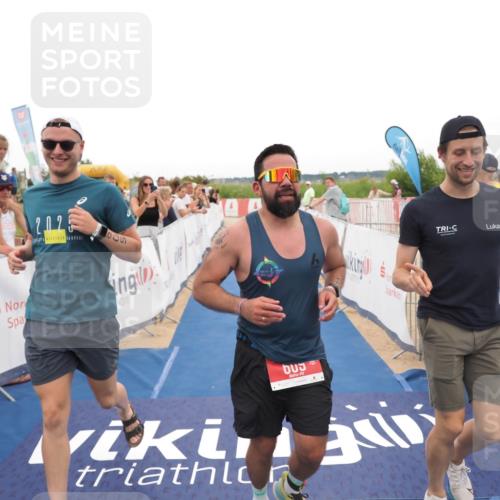 22.06.2025 - Viking Triathlon MichiJ http://msf.ph/oto/8131184 22.06.2025 15:35:34 Ziel 609 meine-sportfotos.de