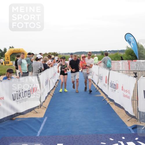 22.06.2025 - Viking Triathlon MichiJ http://msf.ph/oto/8131213 22.06.2025 15:35:47 Ziel 85, 150, 608 meine-sportfotos.de
