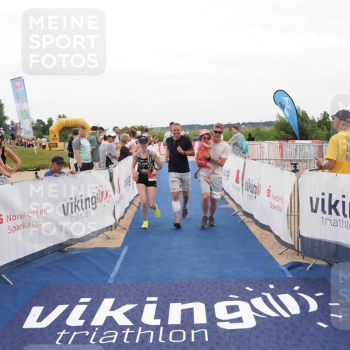 22.06.2025 - Viking Triathlon MichiJ http://msf.ph/oto/8131221 22.06.2025 15:35:48 Ziel 85, 150, 608 meine-sportfotos.de