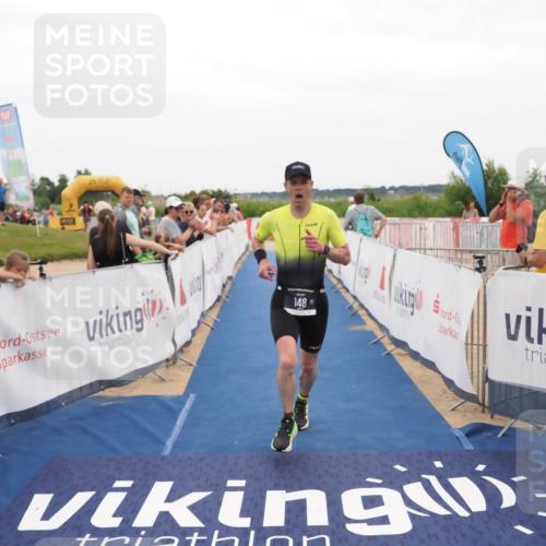 22.06.2025 - Viking Triathlon MichiJ http://msf.ph/oto/8131260 22.06.2025 15:36:48 Ziel 148 meine-sportfotos.de