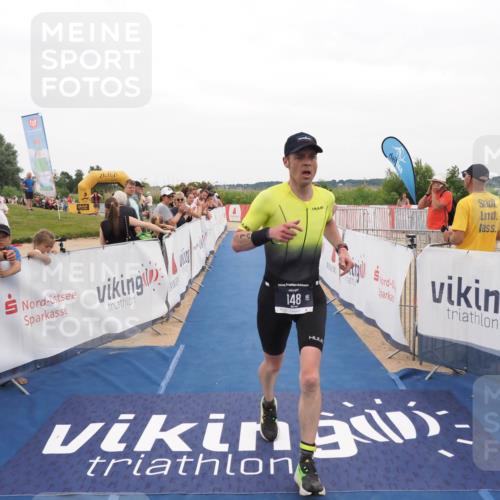 22.06.2025 - Viking Triathlon MichiJ http://msf.ph/oto/8131263 22.06.2025 15:36:48 Ziel 148 meine-sportfotos.de