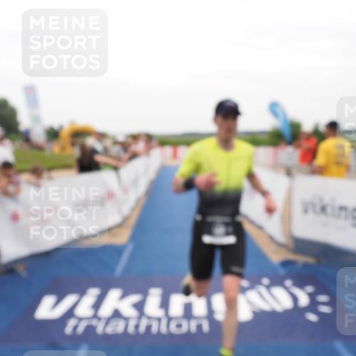 22.06.2025 - Viking Triathlon MichiJ http://msf.ph/oto/8131264 22.06.2025 15:36:49 Ziel 148 meine-sportfotos.de