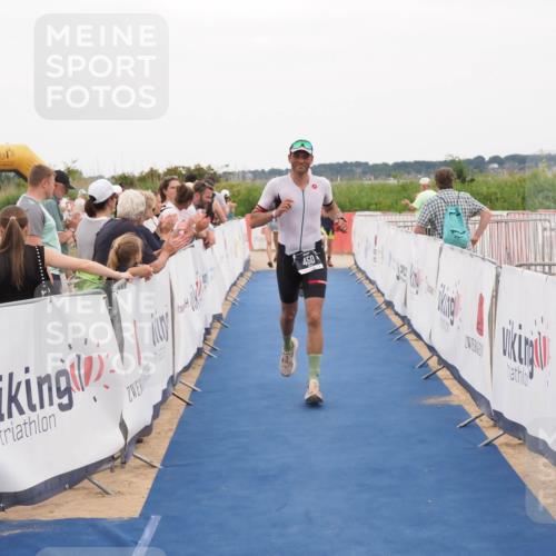 22.06.2025 - Viking Triathlon MichiJ http://msf.ph/oto/8131287 22.06.2025 15:37:02 Ziel 450, 480, 659 meine-sportfotos.de