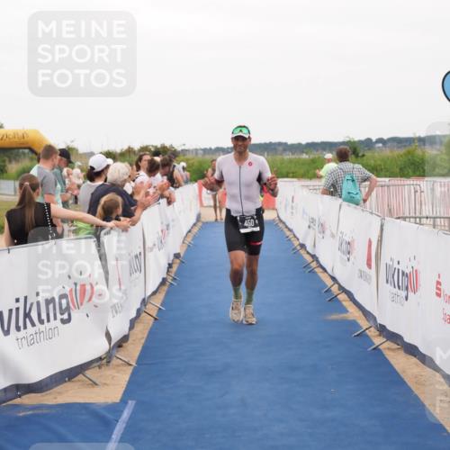 22.06.2025 - Viking Triathlon MichiJ http://msf.ph/oto/8131289 22.06.2025 15:37:02 Ziel 450, 480, 659 meine-sportfotos.de