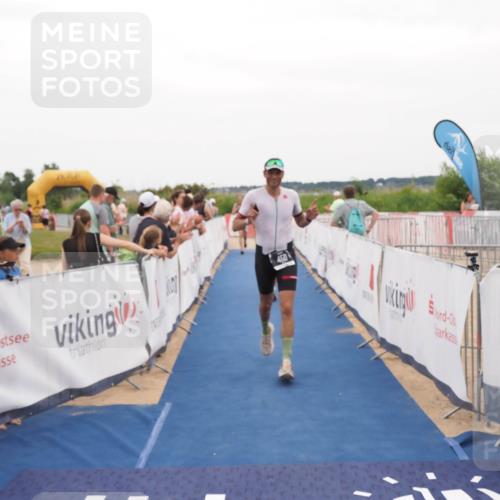 22.06.2025 - Viking Triathlon MichiJ http://msf.ph/oto/8131293 22.06.2025 15:37:02 Ziel 450, 480, 659 meine-sportfotos.de