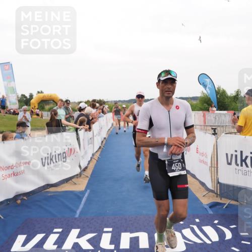 22.06.2025 - Viking Triathlon MichiJ http://msf.ph/oto/8131304 22.06.2025 15:37:04 Ziel 450, 480, 659 meine-sportfotos.de