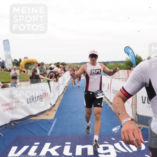 22.06.2025 - Viking Triathlon MichiJ http://msf.ph/oto/8131310 22.06.2025 15:37:05 Ziel 450, 480, 659 meine-sportfotos.de