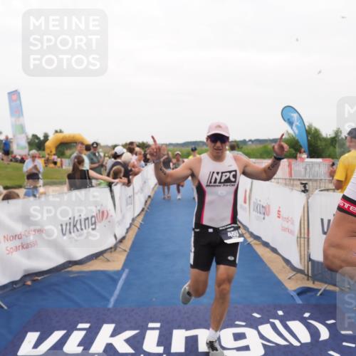 22.06.2025 - Viking Triathlon MichiJ http://msf.ph/oto/8131311 22.06.2025 15:37:05 Ziel 450, 480, 659 meine-sportfotos.de