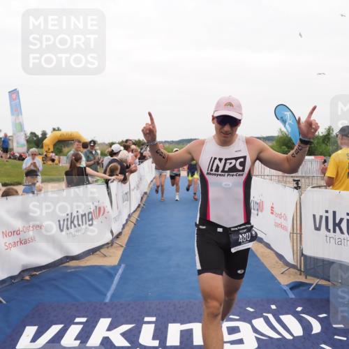 22.06.2025 - Viking Triathlon MichiJ http://msf.ph/oto/8131313 22.06.2025 15:37:05 Ziel 450, 480, 659 meine-sportfotos.de