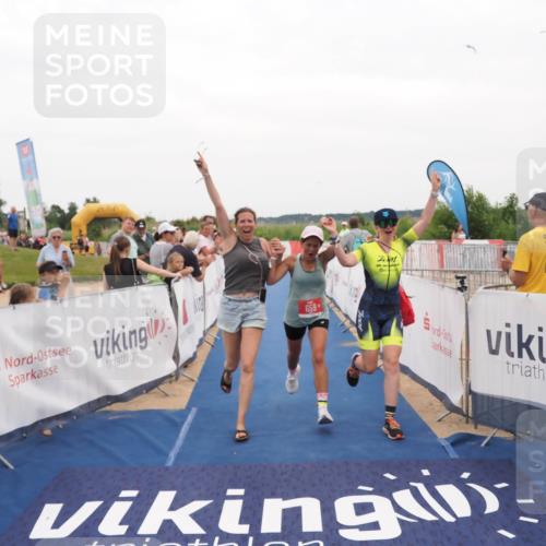 22.06.2025 - Viking Triathlon MichiJ http://msf.ph/oto/8131329 22.06.2025 15:37:07 Ziel 450, 480, 659 meine-sportfotos.de
