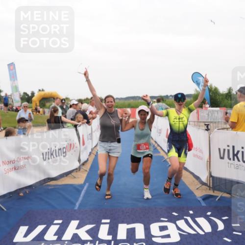 22.06.2025 - Viking Triathlon MichiJ http://msf.ph/oto/8131330 22.06.2025 15:37:07 Ziel 450, 480, 659 meine-sportfotos.de