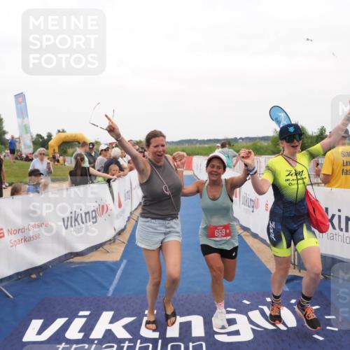 22.06.2025 - Viking Triathlon MichiJ http://msf.ph/oto/8131333 22.06.2025 15:37:07 Ziel 450, 480, 659 meine-sportfotos.de
