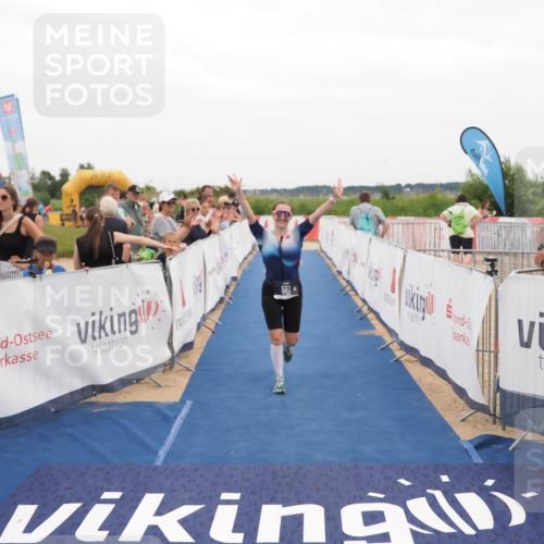 22.06.2025 - Viking Triathlon MichiJ http://msf.ph/oto/8131363 22.06.2025 15:37:38 Ziel 551 meine-sportfotos.de