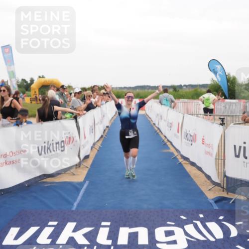 22.06.2025 - Viking Triathlon MichiJ http://msf.ph/oto/8131364 22.06.2025 15:37:39 Ziel 551 meine-sportfotos.de