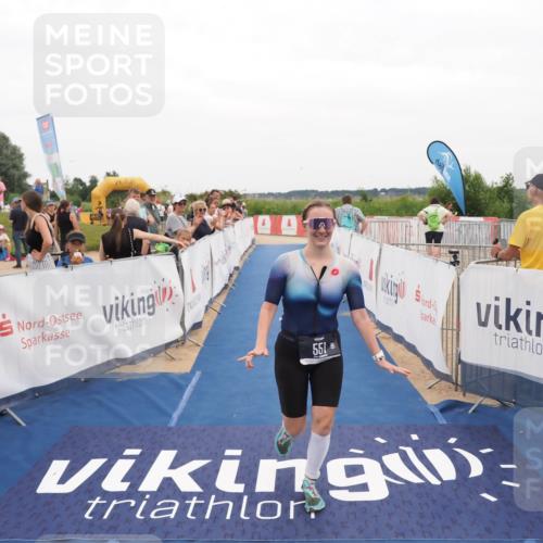 22.06.2025 - Viking Triathlon MichiJ http://msf.ph/oto/8131371 22.06.2025 15:37:39 Ziel 551 meine-sportfotos.de