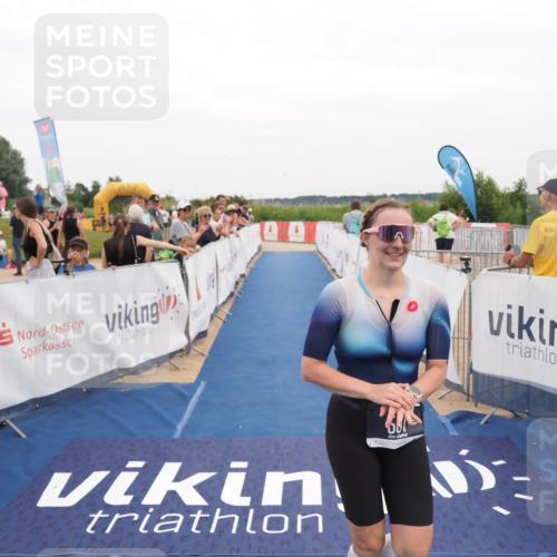 22.06.2025 - Viking Triathlon MichiJ http://msf.ph/oto/8131374 22.06.2025 15:37:40 Ziel 551 meine-sportfotos.de