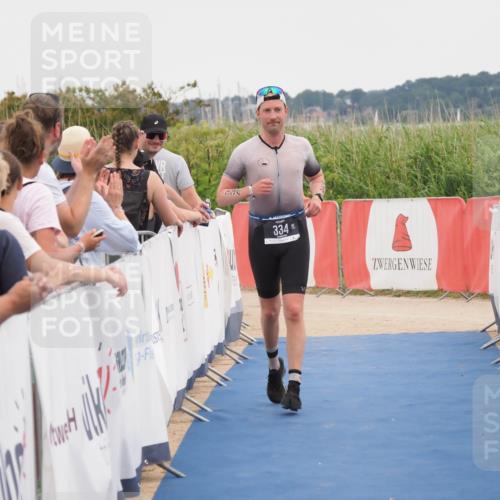 22.06.2025 - Viking Triathlon MichiJ http://msf.ph/oto/8131375 22.06.2025 15:38:17 Ziel 334 meine-sportfotos.de