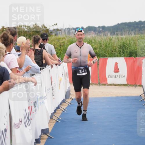 22.06.2025 - Viking Triathlon MichiJ http://msf.ph/oto/8131376 22.06.2025 15:38:17 Ziel 334 meine-sportfotos.de