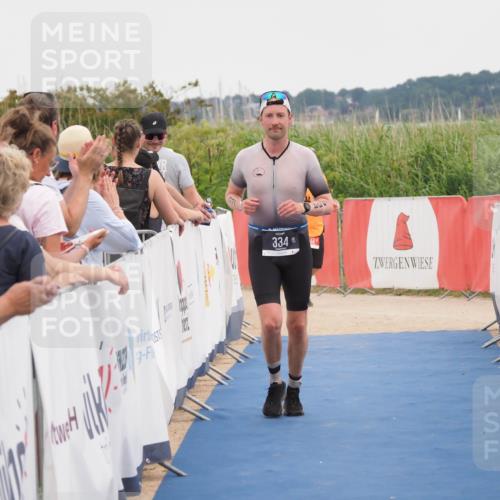 22.06.2025 - Viking Triathlon MichiJ http://msf.ph/oto/8131377 22.06.2025 15:38:17 Ziel 334 meine-sportfotos.de