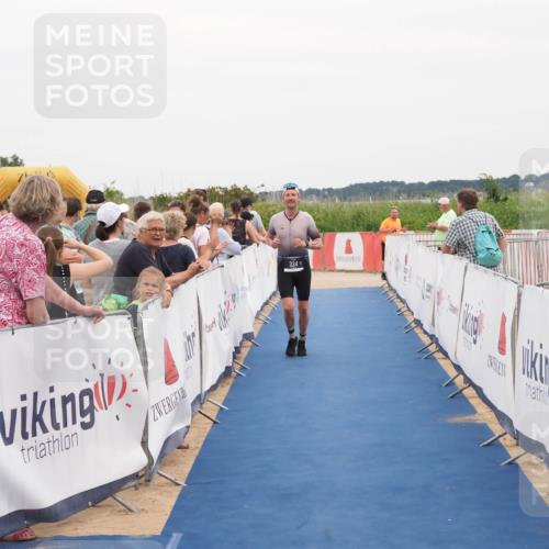 22.06.2025 - Viking Triathlon MichiJ http://msf.ph/oto/8131389 22.06.2025 15:38:18 Ziel 334 meine-sportfotos.de