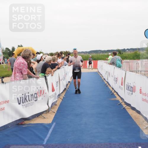 22.06.2025 - Viking Triathlon MichiJ http://msf.ph/oto/8131398 22.06.2025 15:38:20 Ziel 334 meine-sportfotos.de