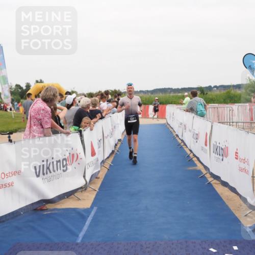 22.06.2025 - Viking Triathlon MichiJ http://msf.ph/oto/8131399 22.06.2025 15:38:20 Ziel 334 meine-sportfotos.de