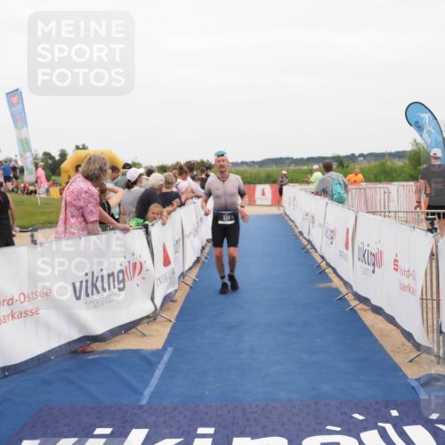 22.06.2025 - Viking Triathlon MichiJ http://msf.ph/oto/8131404 22.06.2025 15:38:20 Ziel 334 meine-sportfotos.de