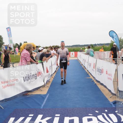 22.06.2025 - Viking Triathlon MichiJ http://msf.ph/oto/8131408 22.06.2025 15:38:21 Ziel 334 meine-sportfotos.de
